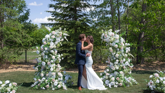 DIY Wedding Flowers vs. Professional Rentals: What You Need to Know