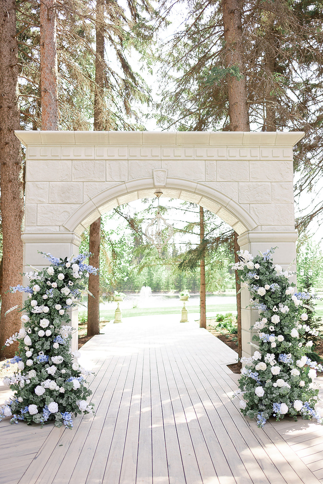 The Kaialee Floral Pillars