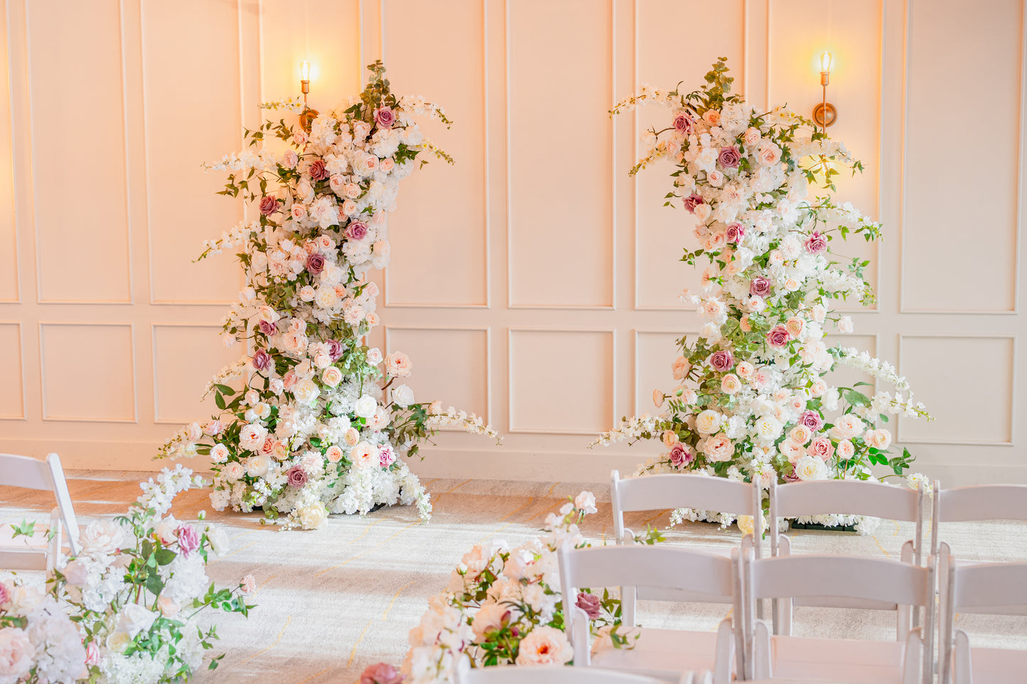 The Zomeria Floral Pillars