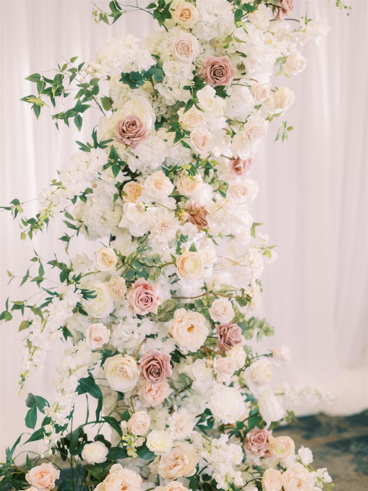 The Zomeria Floral Pillars