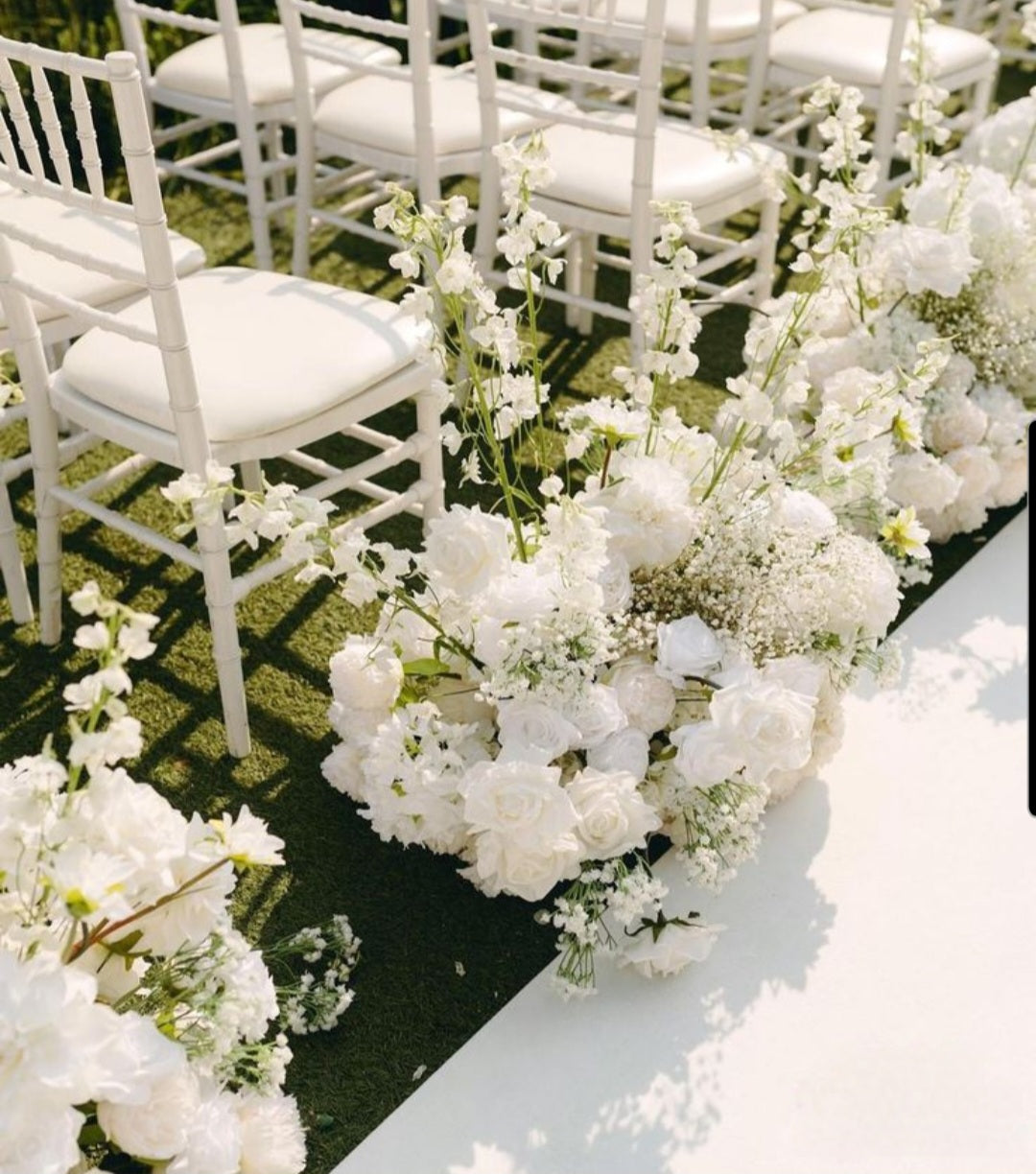 The Sophia Aisle Flowers