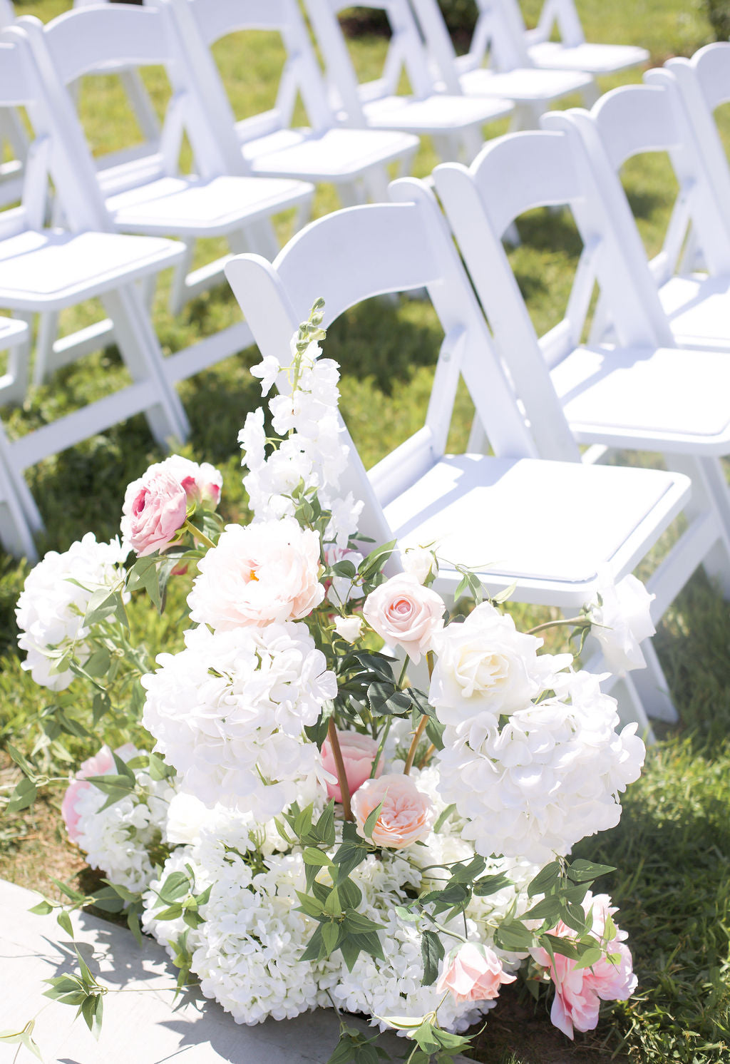 The Zomeria Aisle Flowers
