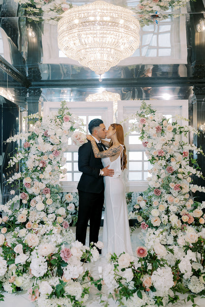 The Zomeria Floral Pillars