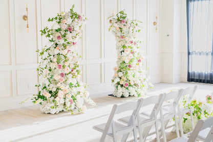 The Zomeria Floral Pillars