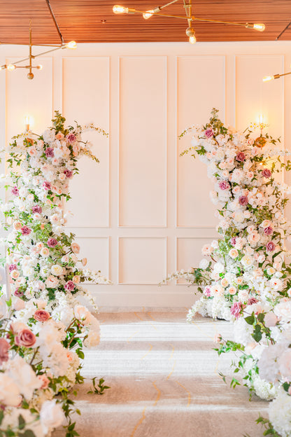 The Zomeria Floral Pillars