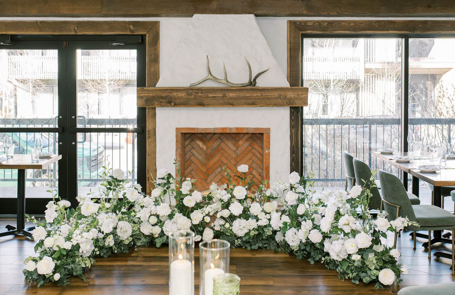 The Amelia Aisle Flowers
