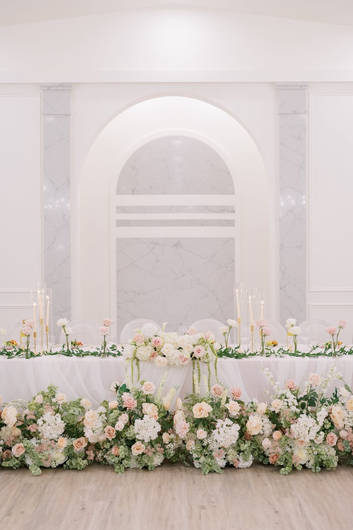 STELLA AISLE [12]